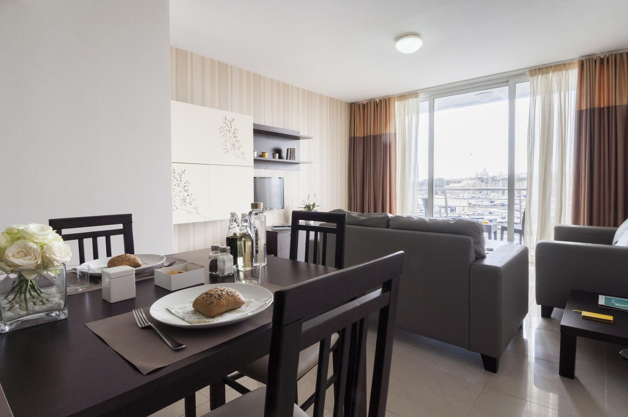 Blubay Apartments By St Hotels Gzira Kültér fotó